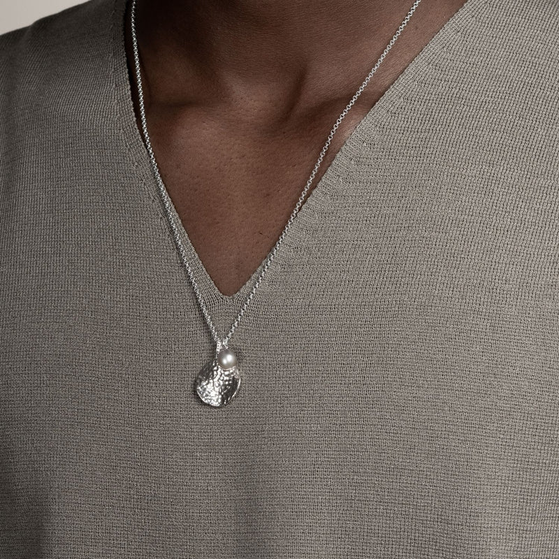 Men's Hammered Disc & Dove Grey Freshwater Pearl Pendant