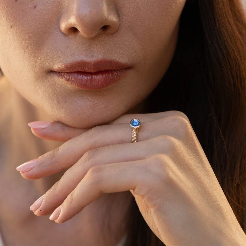 14k Lab Grown Sapphire Twist Twinkle Ring