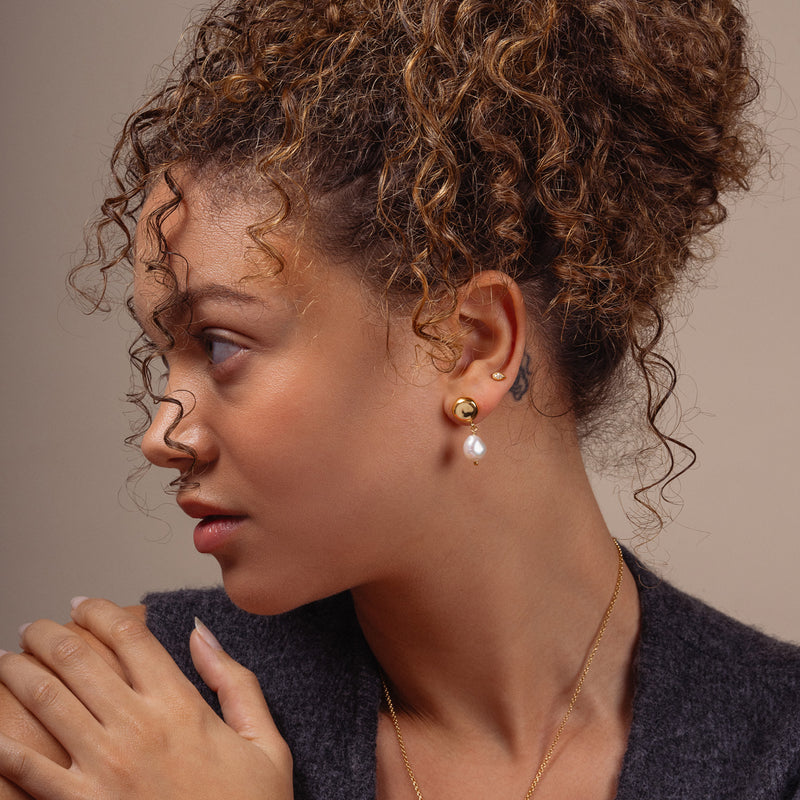 Pebble Stud & White Pearl Drop Earrings