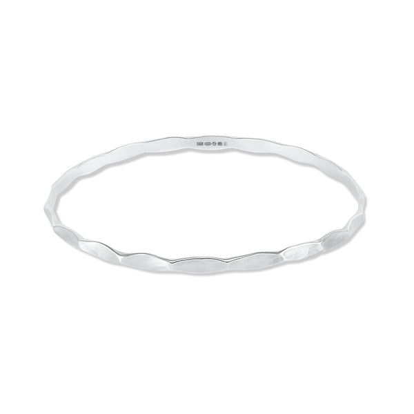 NBG7M-S-Dower-and-Hall-Sterling-Silver-Mens-3mm-Hammered-and-Scalloped-Nomad-Bangle