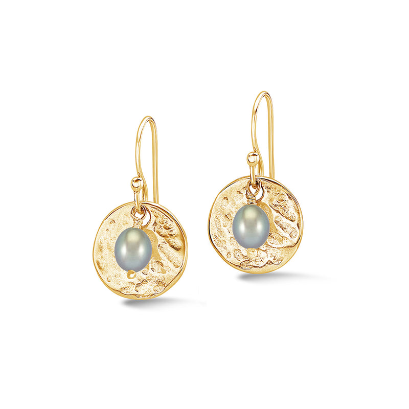 PLE225-V-DGP-Dower-and-Hall-Yellow-Gold-Vermeil-Hammered-Disc-and-Dove-Grey-Freshwater-Pearl-Nomad-Earrings