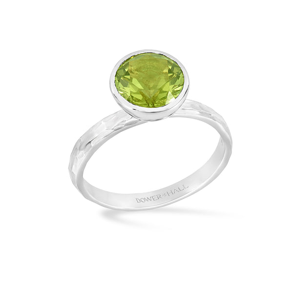 TWR28-S-PERI-Dower-and-Hall-Sterling-Silver-8mm-Peridot-Hammered-Twinkle-Ring-1